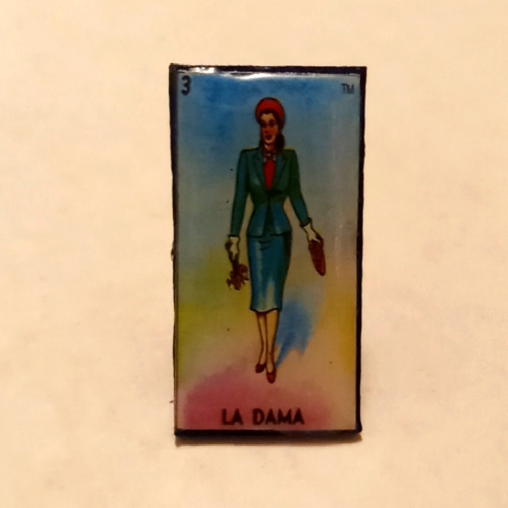 LA DAMA BROCHE